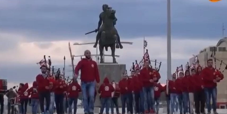 Χριστιανοί ορθόδοξοι Άραβες παίζουν το «Μακεδονία Ξακουστή» (βίντεο)